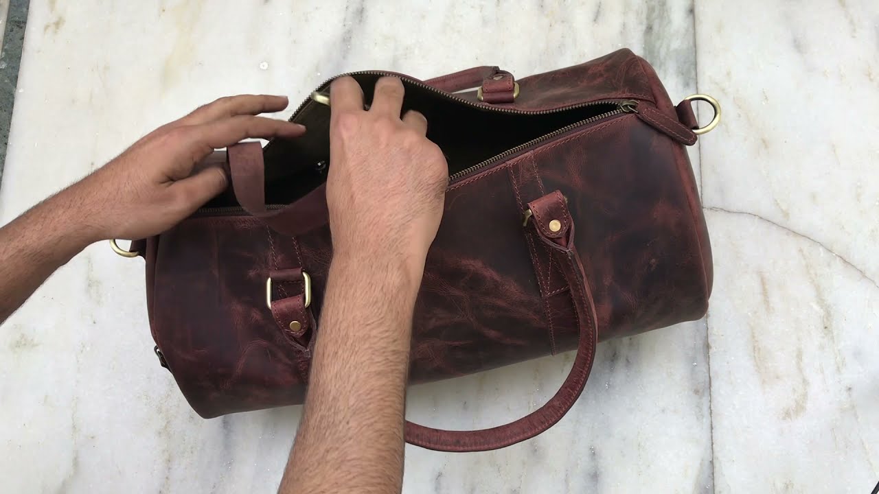 Hunter Brown Leather Gym Bag, Canvas interior 18 inches duffle bag, Small Weekender Bag for gifts