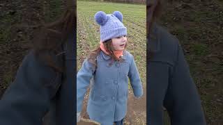 walking with echo bug, who always seems to find poo,seriously she is crazy 💩💩💩😂😂😂😂😂🥰🥰🥰🥰🥰