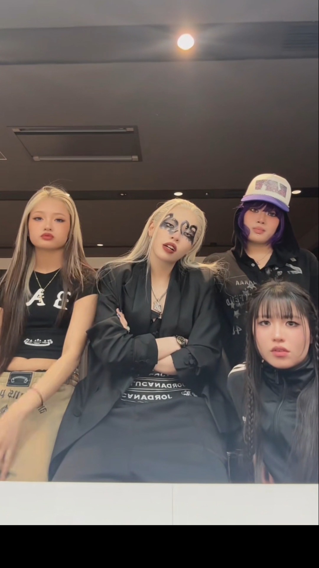 HANA - Bad Girl (Line Distribution + Color Coded Bars) - YouTube