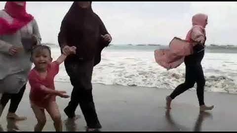 KEINDAHAN PANTAI CIBANGBAN PELABUHAN RATU