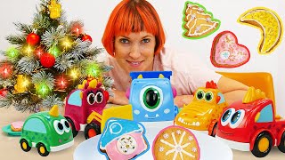 Маша Капуки и машинки Мокас готовят печенье на Новый Год! Видео для детей про игрушки Капуки Кануки