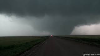 Monster wedge tornado from close range in western Kansas, May 22, 2016!