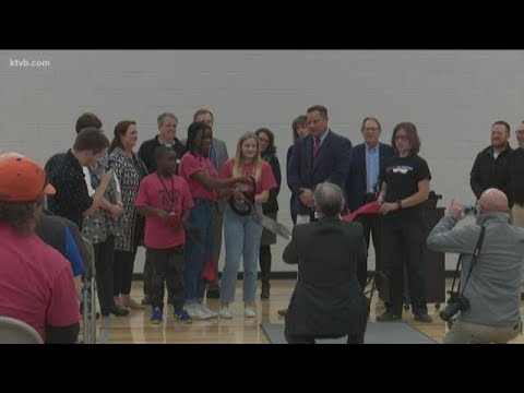 New gym, cafeteria open at Hillside Junior High School