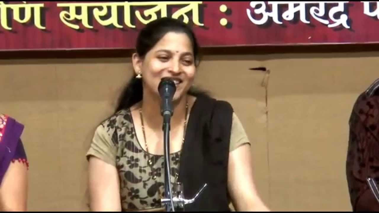 Ketaki Bhave Joshi Sings Gori Gori Pan