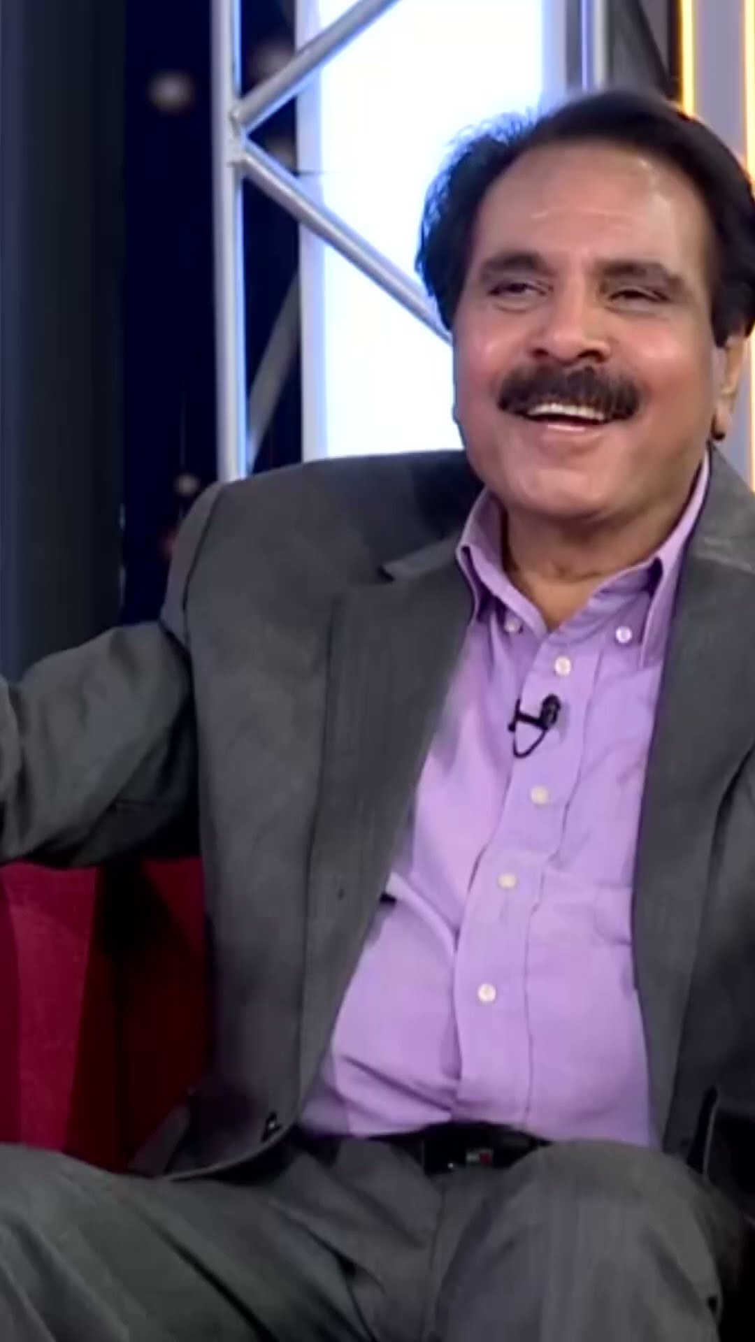 Guest Ko Hi Jugtain ??? | Mazaq Raat | #mazaqraat #viralvideo #shortsfeed