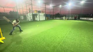 Crickettuf #shivajinagar #cricket #cricketlover #cricketshorts #crickettutorials #cricketfans #trend