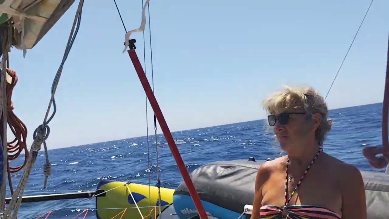encore une grosse houle mouillage et course au Lavandou