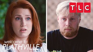 Famous Ethan Think's Olivia's a Liar | Welcome to Plathville | TLC Profile