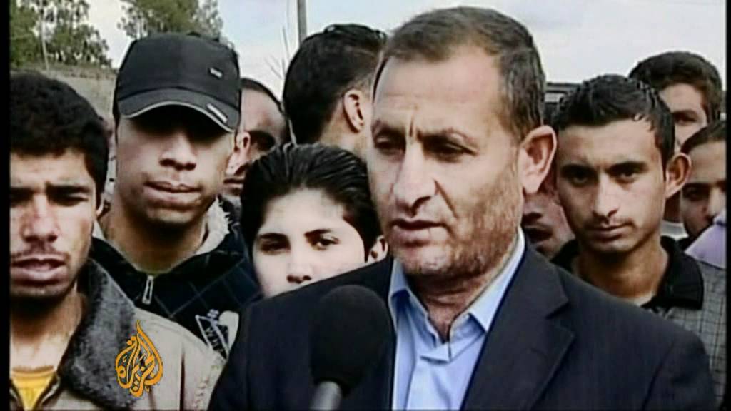 مئات الأشخاص يفرون إلى لبنان وسط أعمال العنف في سوريا
