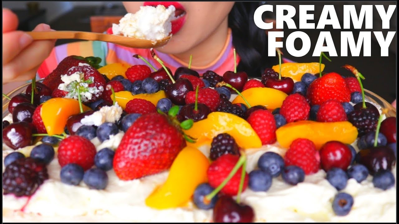 ASMR CREAMY PAVLOVA | FRESH FRUITS | BERRIES | DESSERT EATING SOUNDS | NO TALKING