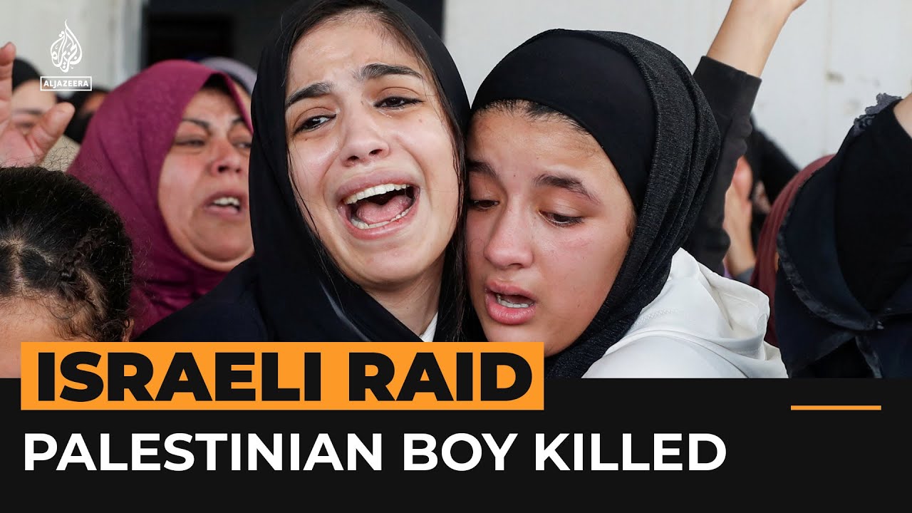 مقتل فتى يبلغ من العمر 15 عاماً في غارة إسرائيلية بمخيم للاجئين قرب أريحا | قناة الجزيرة الإخبارية