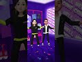 Танцы селфэмоджи