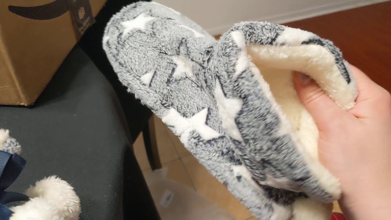 Unboxing video: Fuzzy Grey Star Boots - YouTube