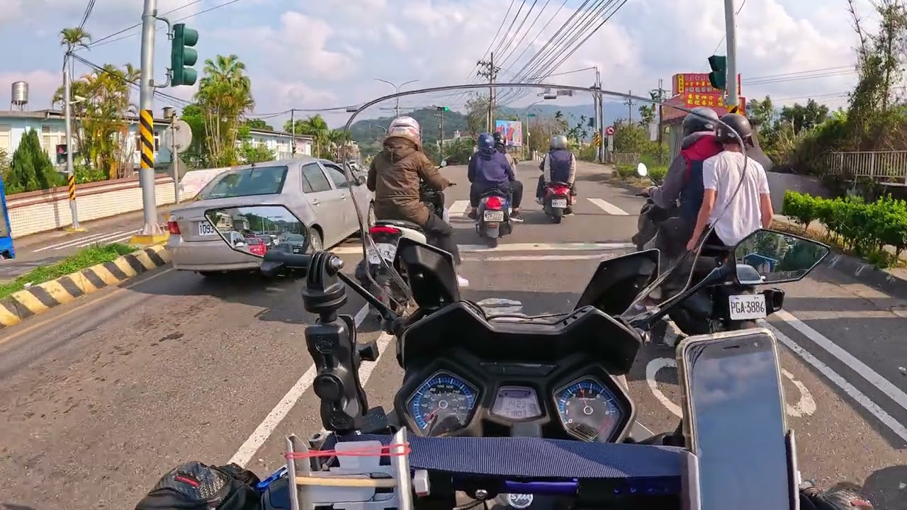 Riding Taiwan County Highway 120 on my scooter.🛵🏭ASMR riding with relaxing music.