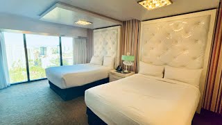 Room Tour of a Neapolitan Suite 17107 at the Flamingo Hotel Las Vegas