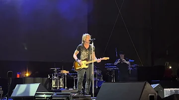 Keith Urban Pays Tribute to Jimmy Buffet with Margaritaville at Allentown Fair PA