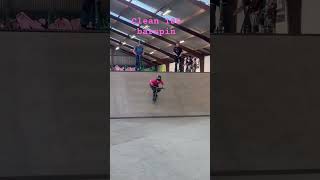 Clean 180 barspin