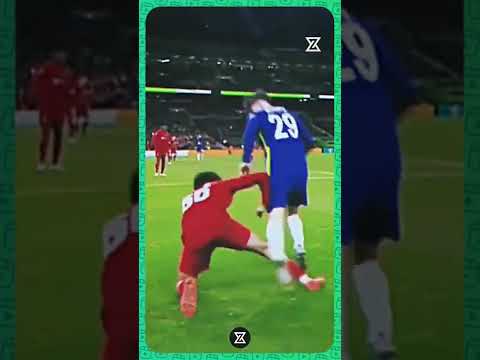 Chelsea Liverpool maçında kavga çıkıyor ve N'golo Kante olaya el atıyor :)
