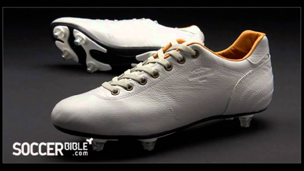 pantofola football boots