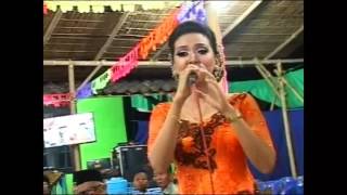 Video thumbnail of "Memanikmu Areva Music Live Geneng Genengsari"