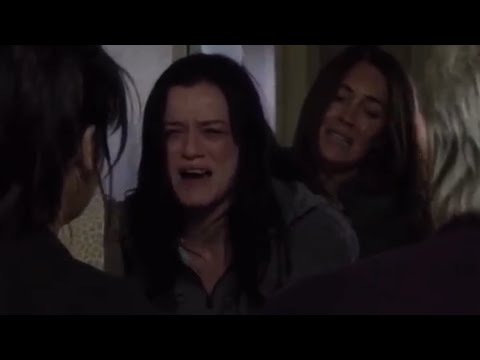 eastenders---hayley-lashes-out-at-kat-(27th-december-2018)