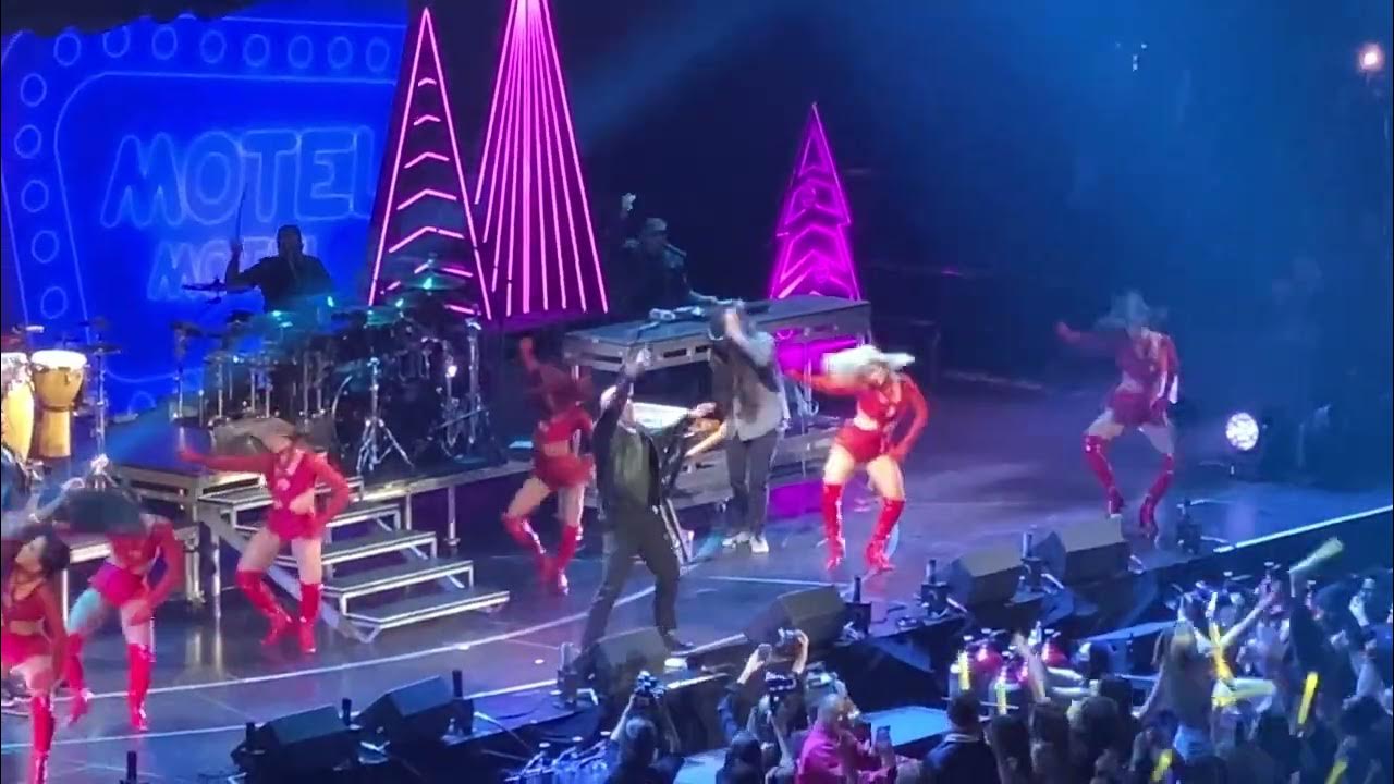 Pitbull Jingle Ball Performance 2022 YouTube
