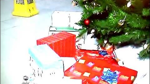 ABC 6 Reporter brings Christmas spirit to the Jews