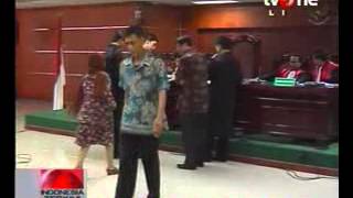 Download lagu TvOne 1802 Kasus Suap SKK Migas