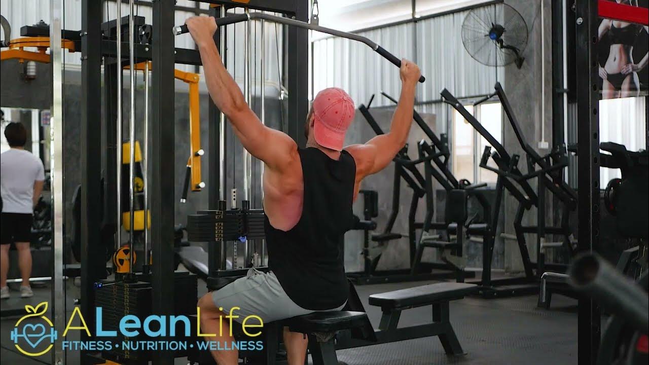 Lat Pulldowns vs Pull Ups What