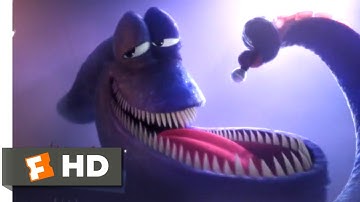 Thumbnail of Hotel Transylvania 3: Summer Vacation - The Kraken Sings Scene | Fandango Family