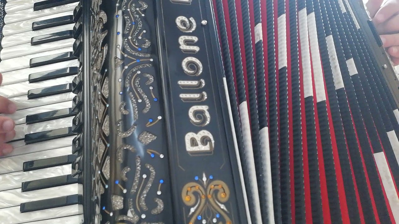 O emigrante - conjunto Maria Albertina. Acordeon cover