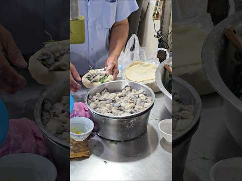 驚人的超大顆蚵仔！布袋蚵仔包製作過程與包得技巧