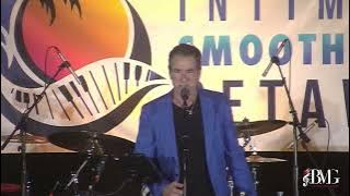 Intimate Smooth Jazz Getaway - Summer Nights feat. Jeff Ryan