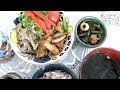 【一人暮らしの料理】保存用ハンバーグと鶏皮のサラダ作り