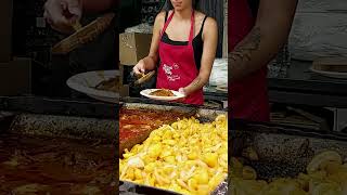 Delicious Hungarian cuisine! Street food in Budapest