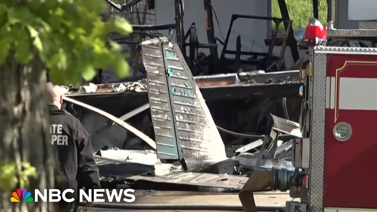 At least two people dead after small plane crashes into house in Ohio At least two people dead after small plane crashes into house in Ohio