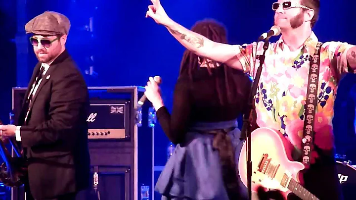 She Has A Girlfriend Now (w/ Marcia Richards) [HD]...