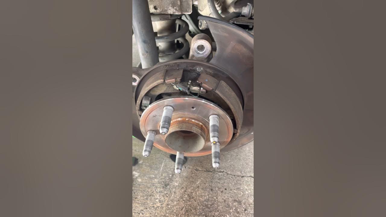 Rear Speed Sensor 2011 Chevy Equinox LTZ - YouTube