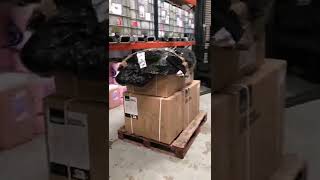 Guess who's got two thumbs and a warehouse full of Generators?....... 😎👍👍