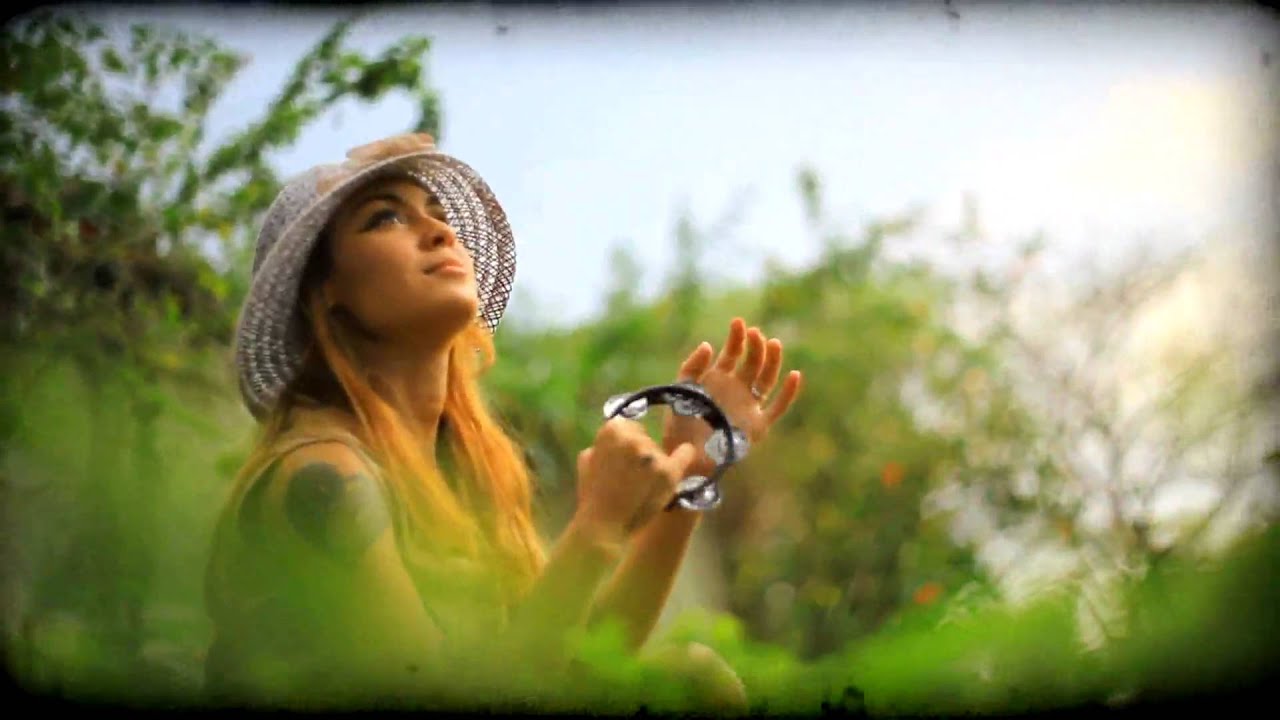 The Sight of Love - The Camerawalls feat. Sarah Gaugler (Official MV)