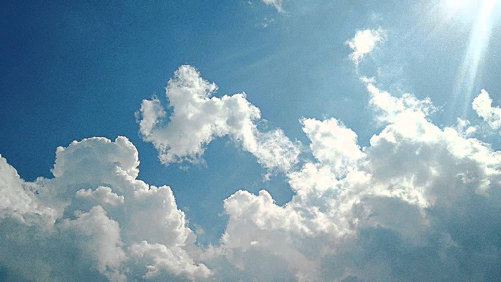 Holmes Feat. Dragonfly - Blue Skies (Original)