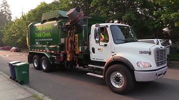 Freightliner M2 Labrie Automizer on WMX 120s