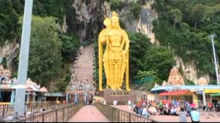 Batu caves is a limestone hill,which 13kms from kualalumpur in gombak
district of malaysia.lord muruga temple here world popular temple.it
also ca...