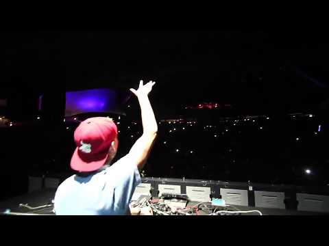 Avicii Last Live Performance of 'Levels'