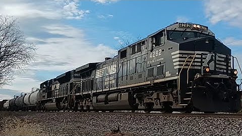 NS 125 gives a friendly wave! with NS 4282 leading!