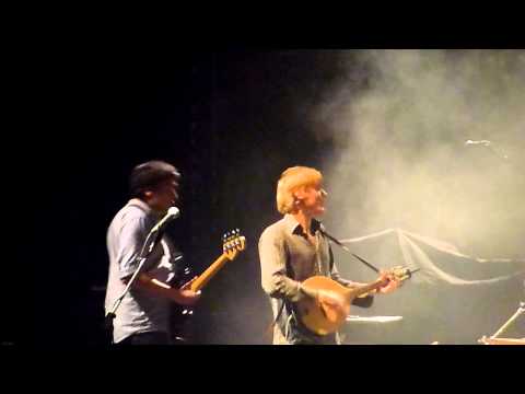 Johnny Flynn - Cold Bread (Live @ The Hammersmith Apollo)