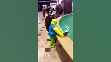 NOOB STOP THAT! 😠🤣 #shorts #roblox #99nightintheforest #3d