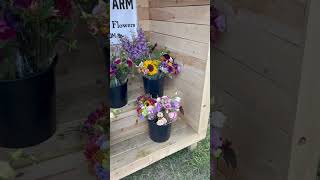 So Cool!!! Pop-Up Flower Cart💐 ￼#shorts #flowers #smallbusiness #flower #flowerdesign #noblesville