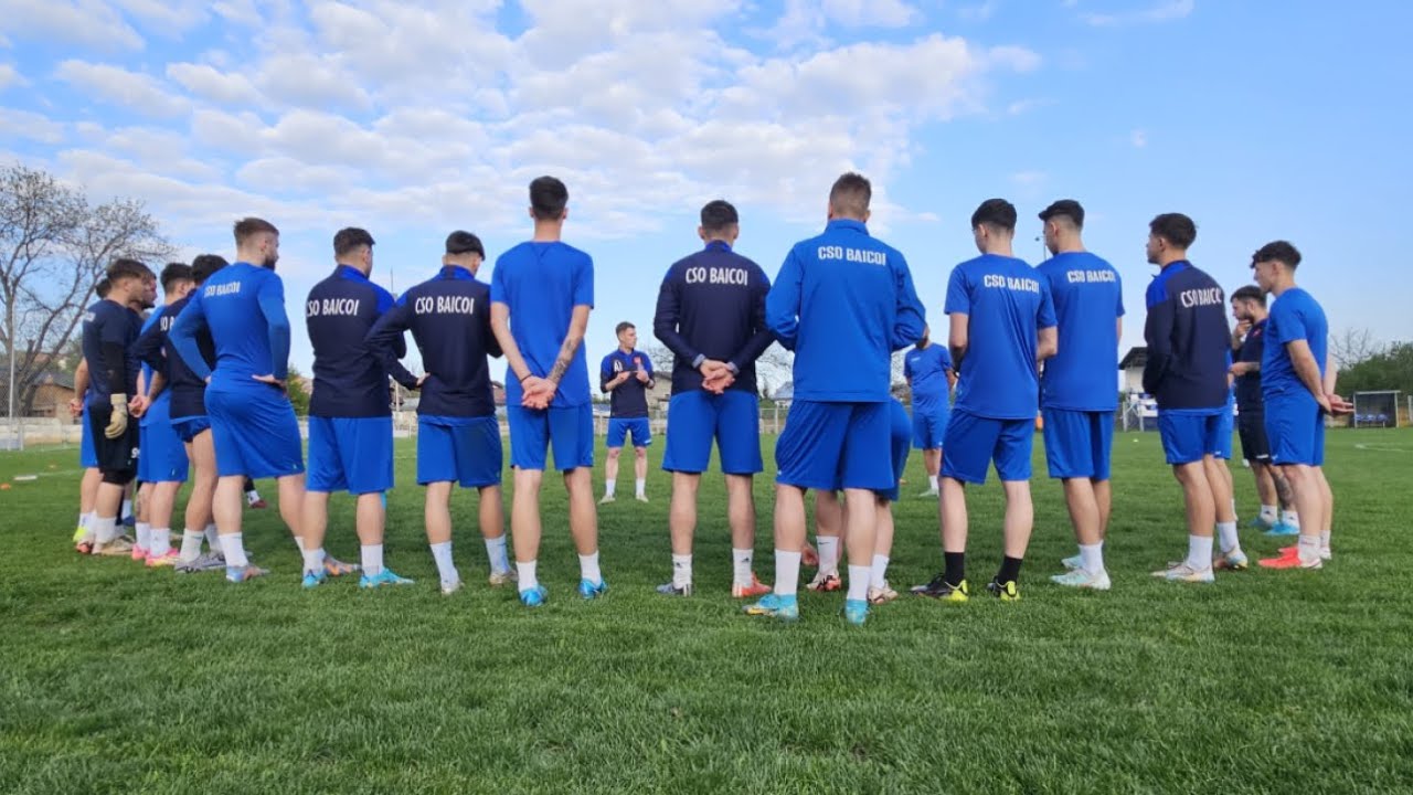 Vali Lazăr, antrenor Băicoi: „Ne-am schimbat în cuibarul găinilor, vitaminizare cu cola și țigări”