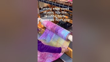 Cutting off a warp from the loom #weaving #babywrap #weaving
